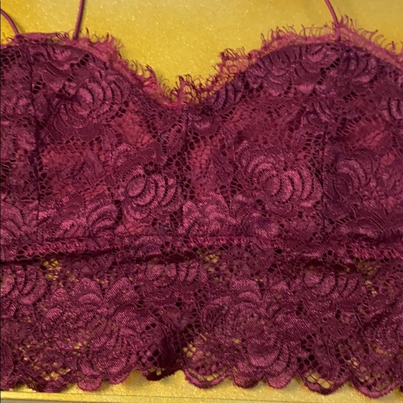 Burgundy lace Violet bralette - Picture 2 of 4